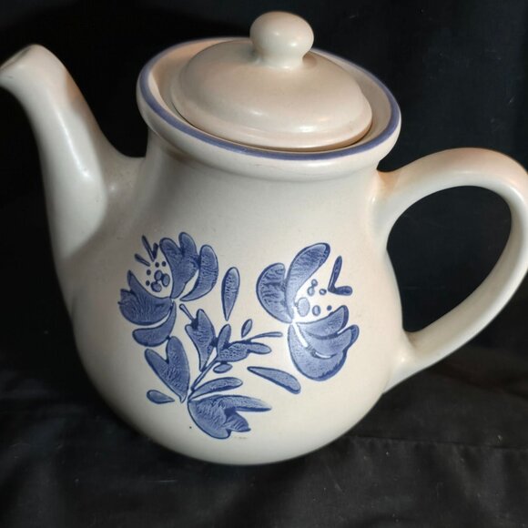 Vitreous Stoneware Tea Pot With Lid & Blue Floral Design - Picture 2 of 8